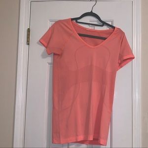 lulumon size 6 shirt